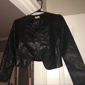 Cropped leather blazer PIKO