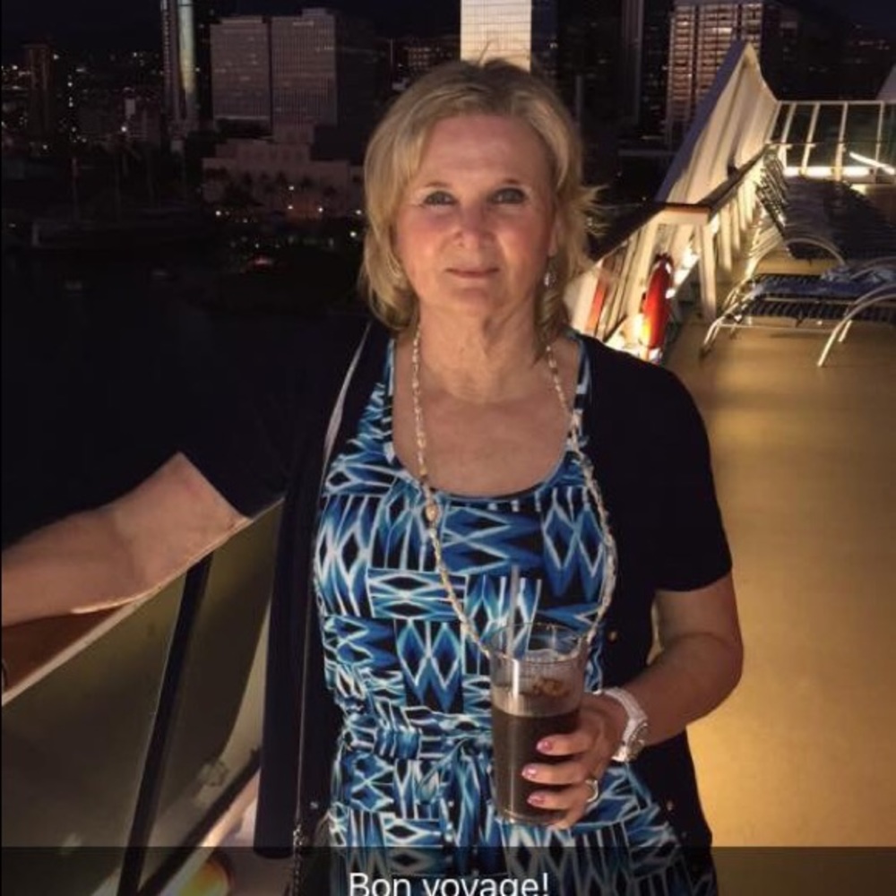 Meet your Posher, Cynthia