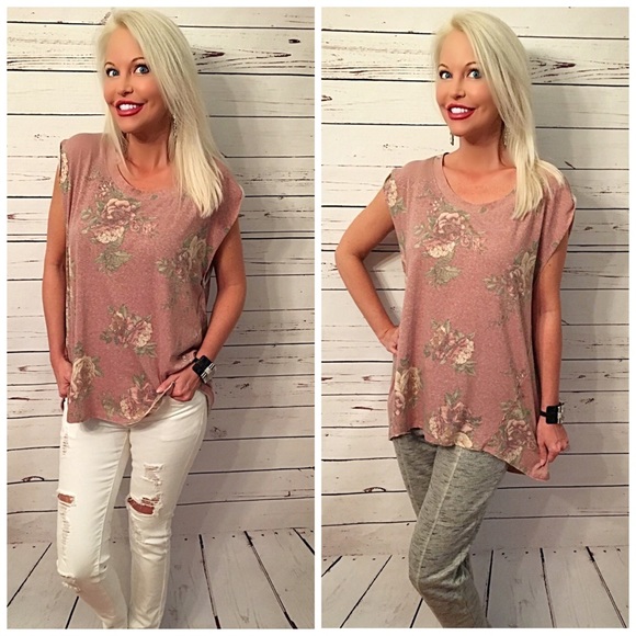 Gorgeous blush raw edge floral tunic! LAST 1 - Picture 2 of 4