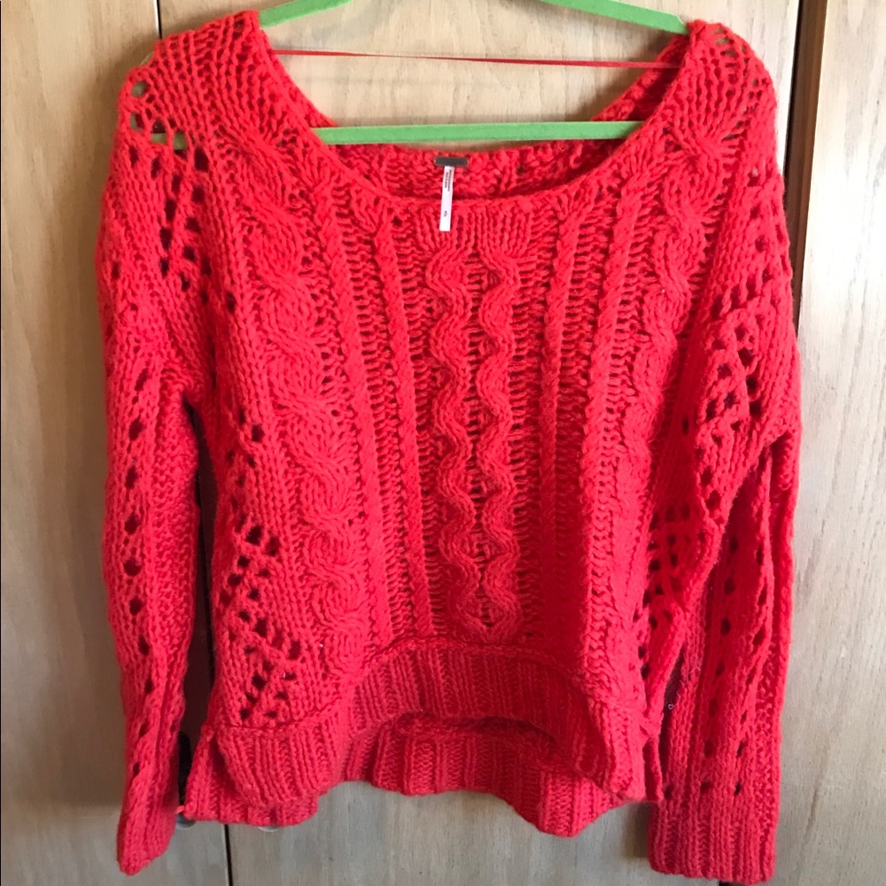 Free People coral sweater size small