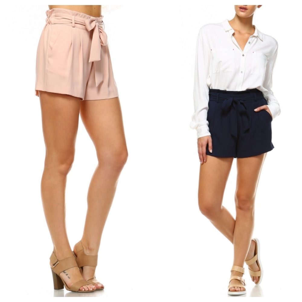 BLUSH Tie Front Shorts - Picture 2 of 3