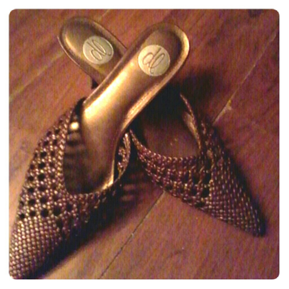 Donna lawrence dream weaver shoes