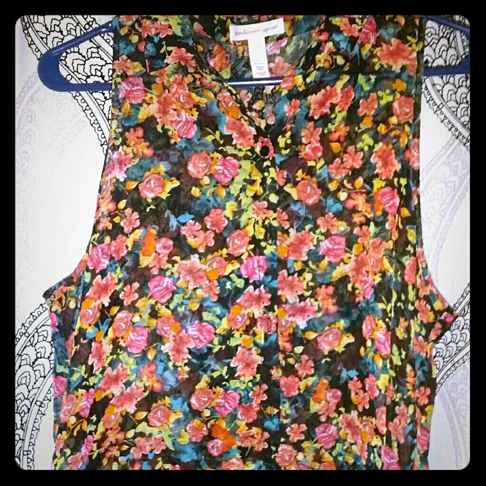 Chiffon sleeveless top