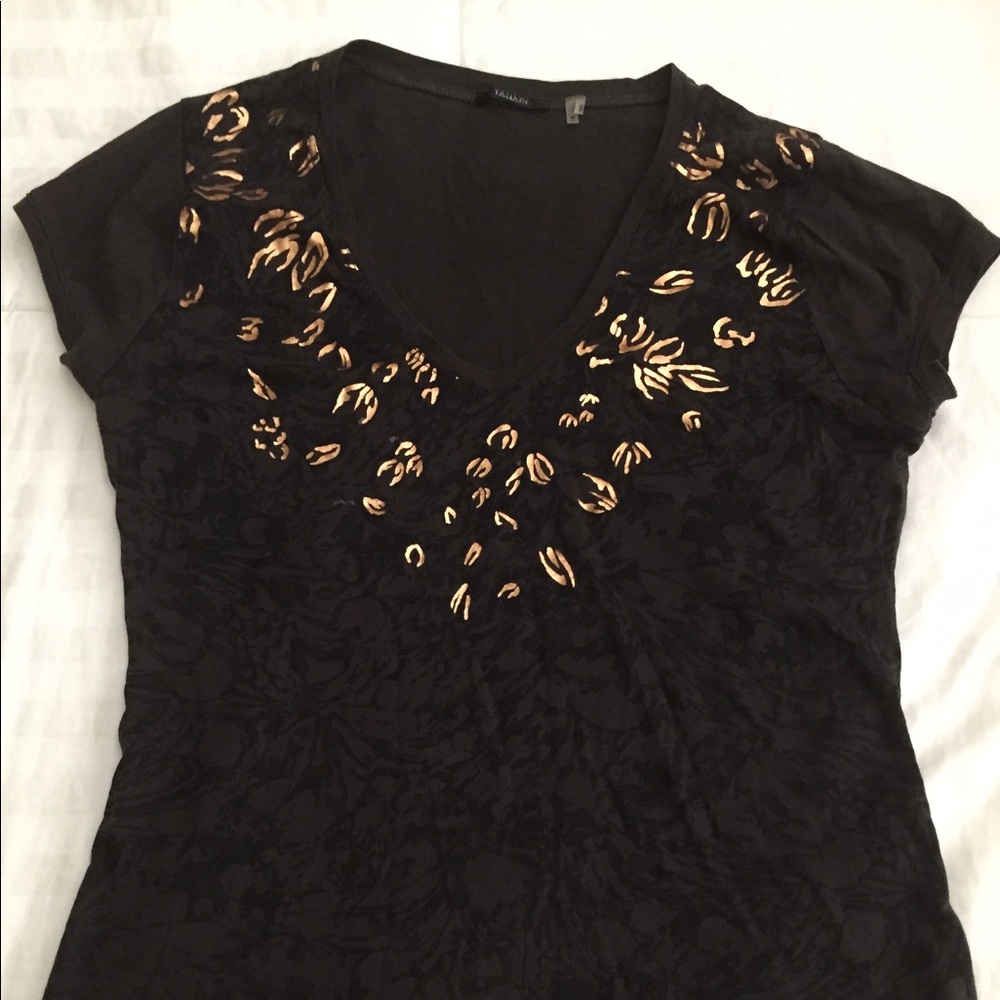 Tee shirt