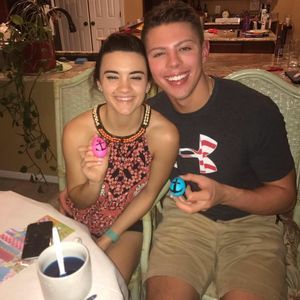 Meet your Posher, Logan