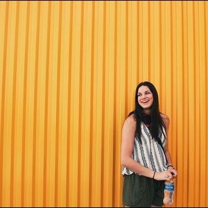 Meet your Posher, Taylor jenea