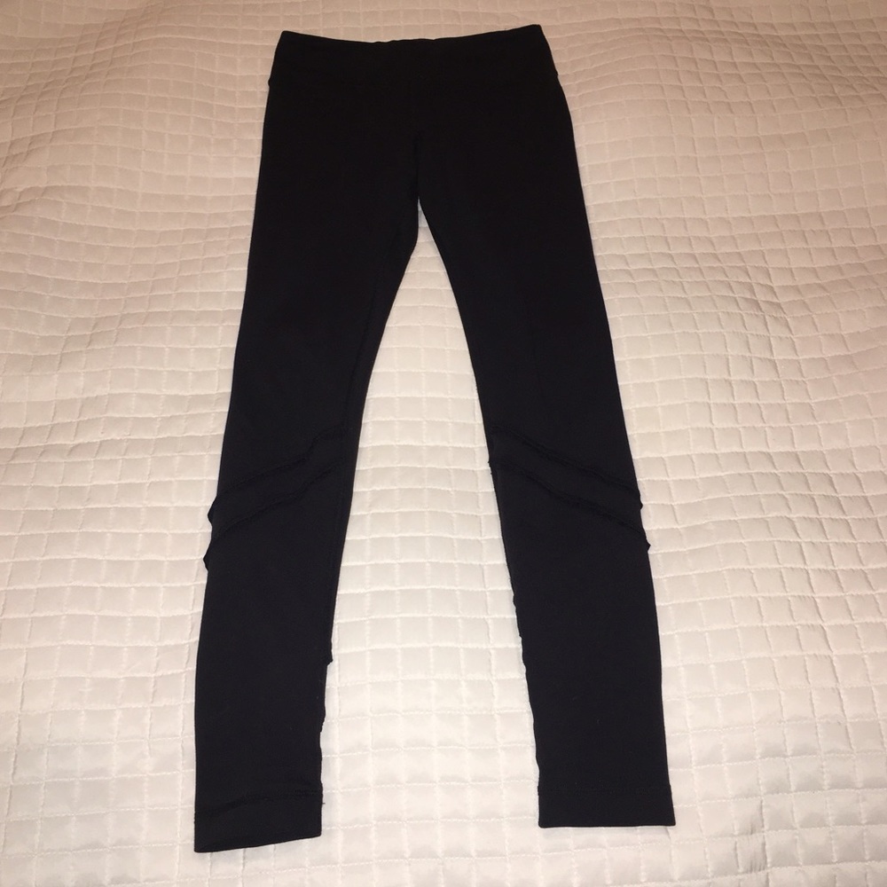 Lululemon black leggings