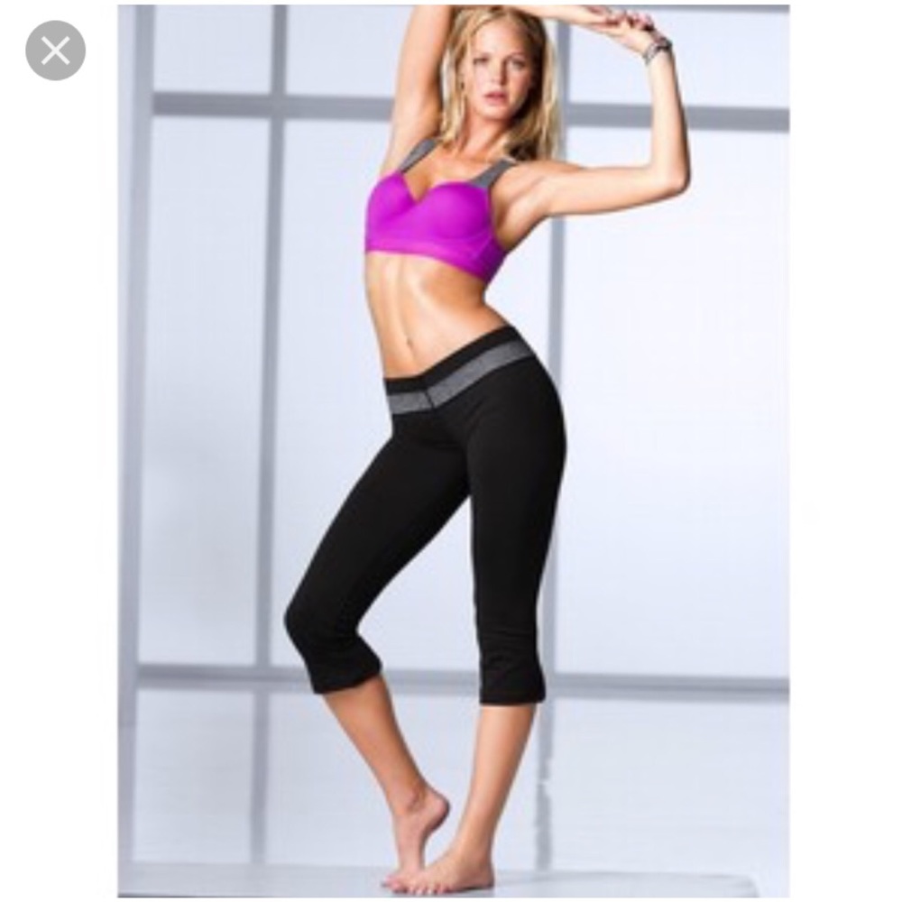 PINK Victoria's Secret Capri Pants