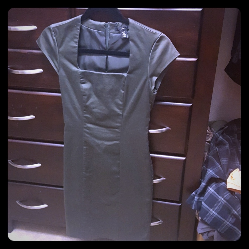 H&M olive green dress