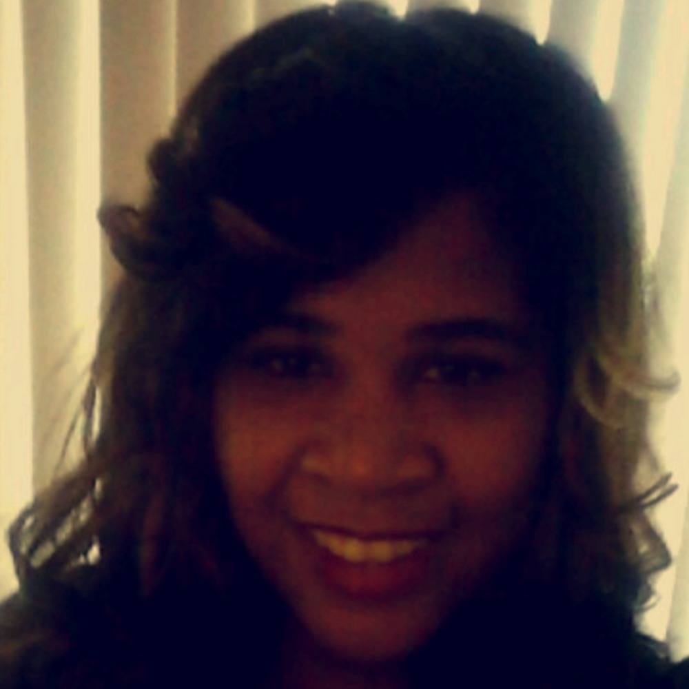 Meet your Posher, Dominique