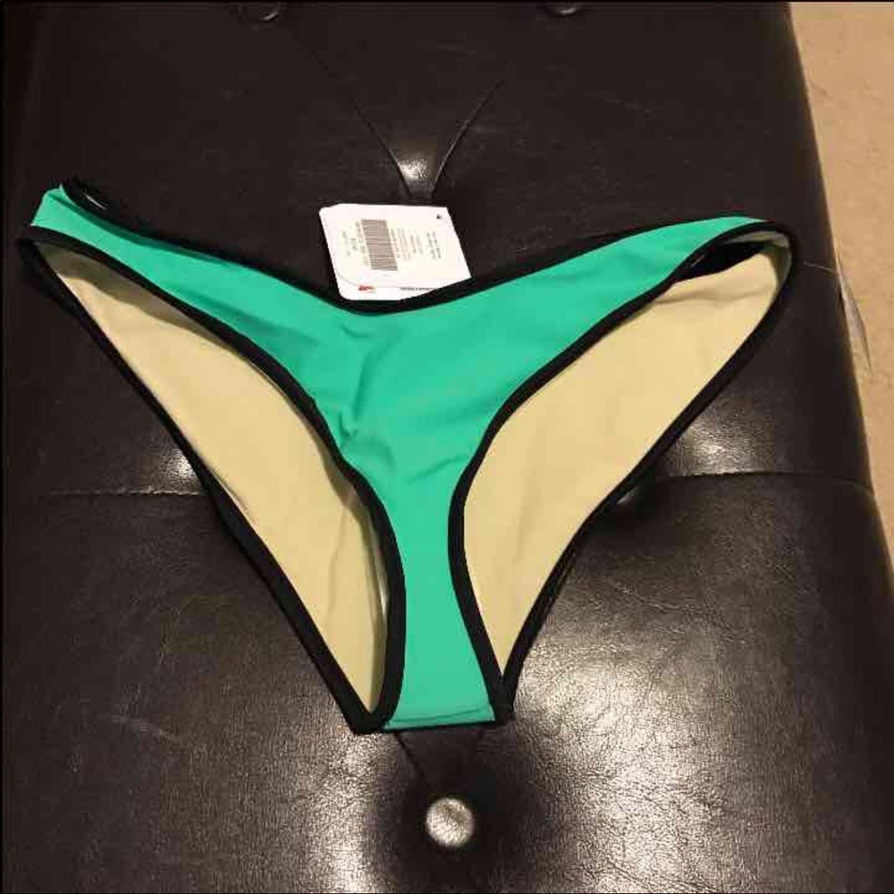 Fabletics bikini bottom