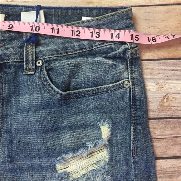 Last 1! 26 (5) Mid Rise distressed Skinny Crop - Picture 4 of 8