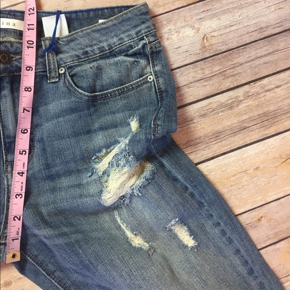 Last 1! 26 (5) Mid Rise distressed Skinny Crop - Picture 5 of 8