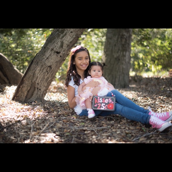 Meet my daughters 🌺😍 - Picture 2 of 2