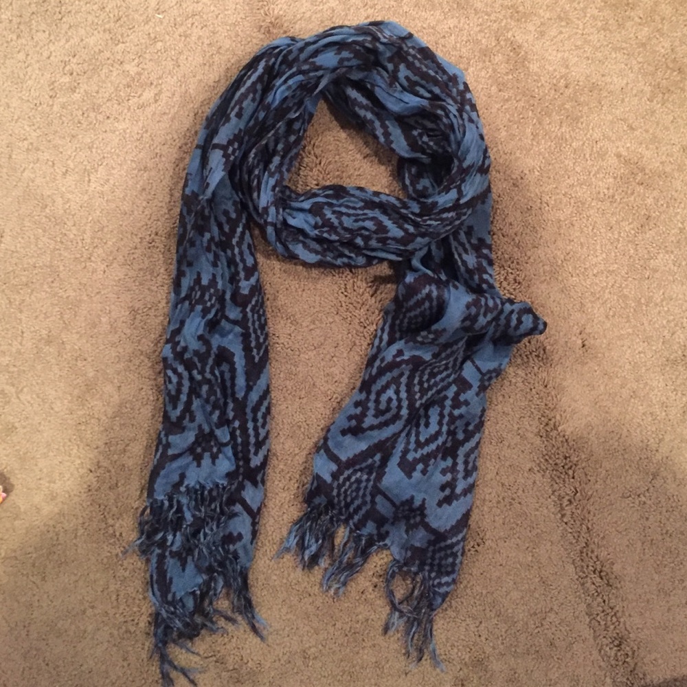 Printed scarf