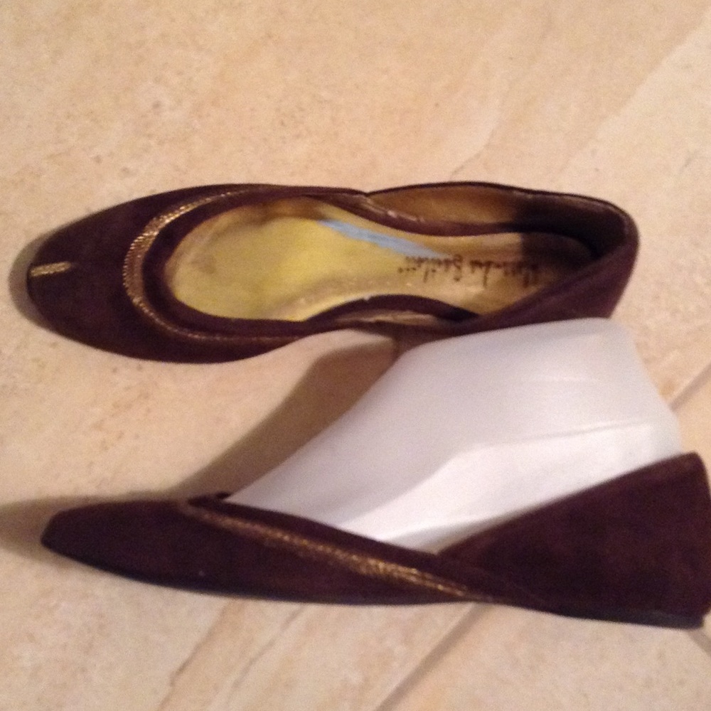 Alexandrea Bartlett brown suede ballet flat