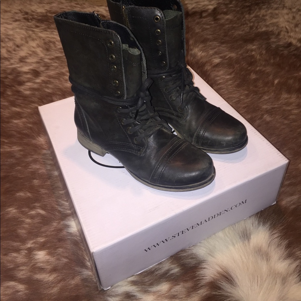 Steve Madden Troopa Boots