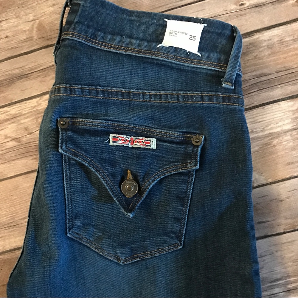Hudson Beth Cropped Jeans - Picture 2 of 7