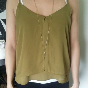 Fun earth tone color top