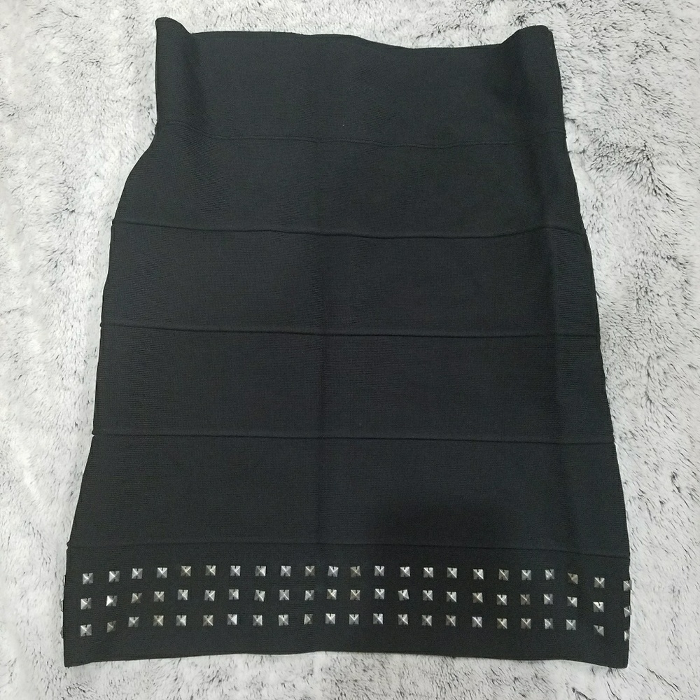 BCBGMaxazria bandage studded skirt