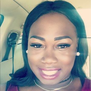 Meet your Posher, Derrick