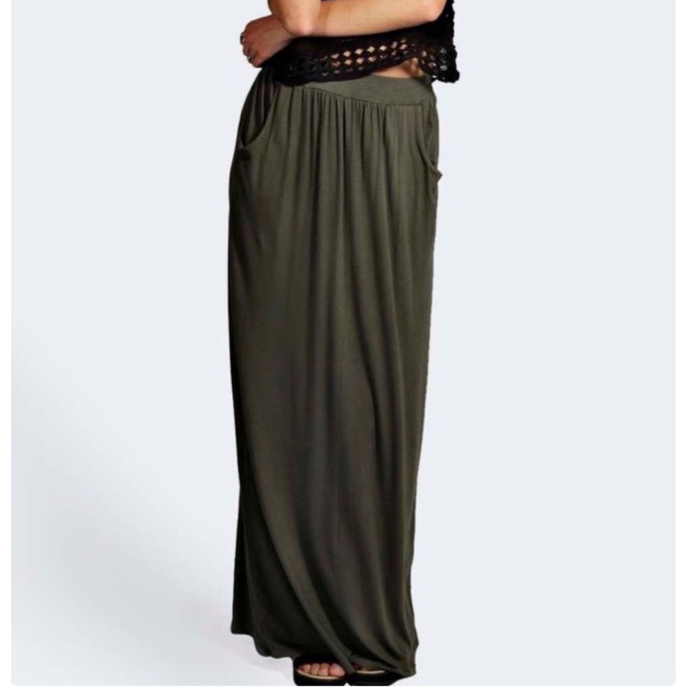 Lizbeth Pocket Front Jersey Maxi Skirt
