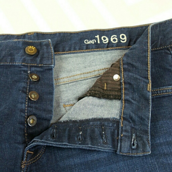 ✂ Gap button fly jean skirt - Picture 6 of 6