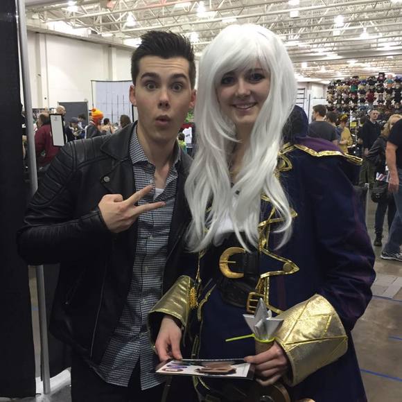 Meet your Posher, Makayla - Picture 1 of 1