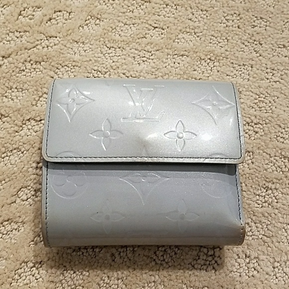Louis Vuitton Handbags - Authentic Louis Vuitton Wallet