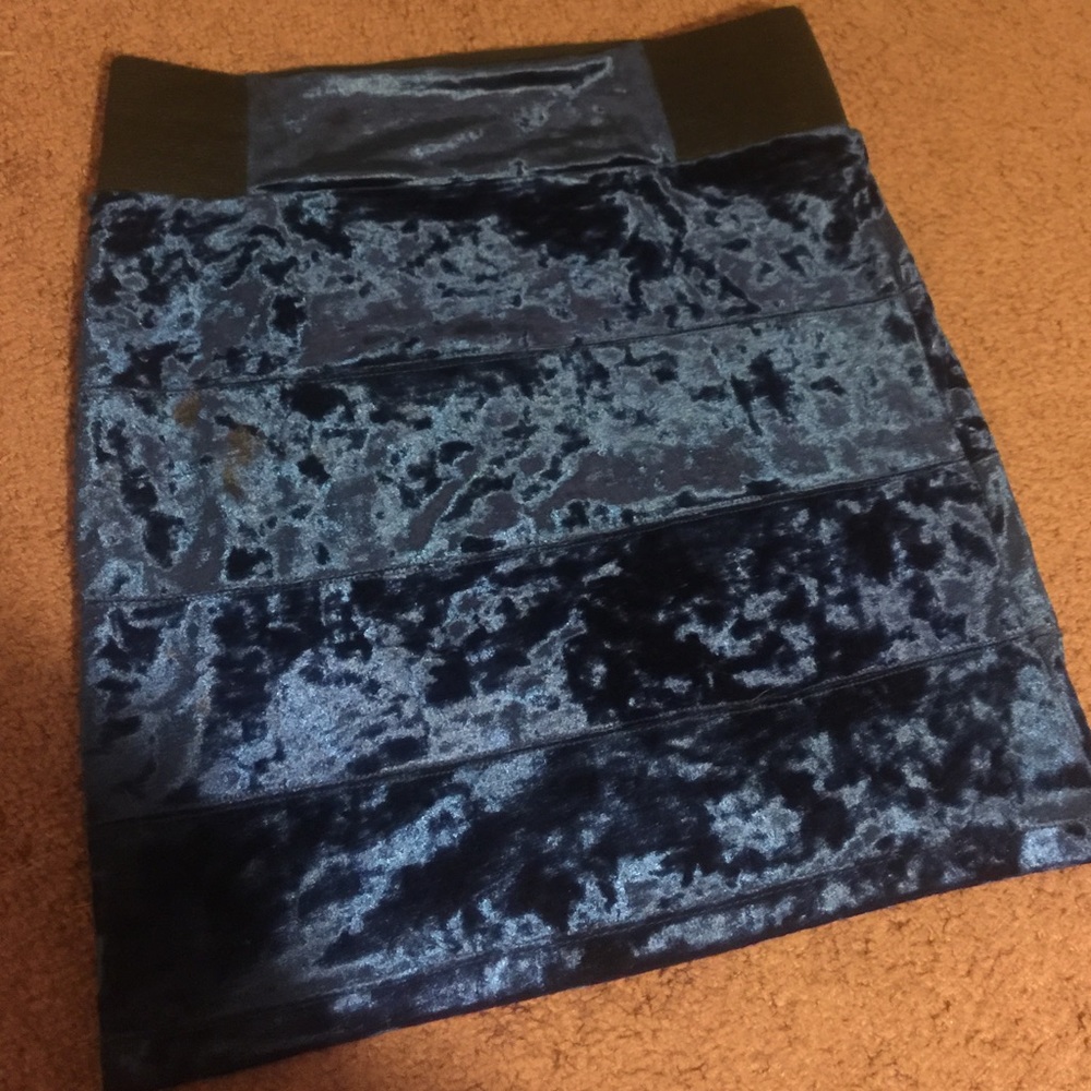 Crushed velvet forever 21 skirt