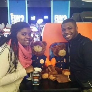 Meet your Posher, Gloria