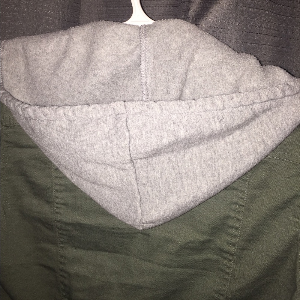 Cropped Jacket - Picture 2 of 2