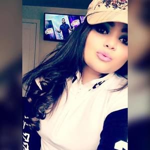 Meet your Posher, Auroraa