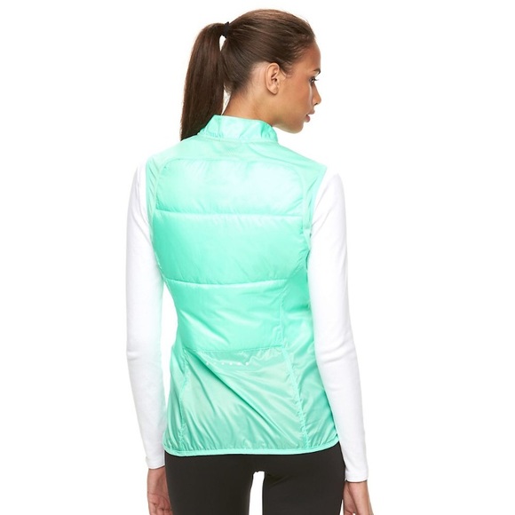 Nike Packable Running Vest - Picture 1 of 4