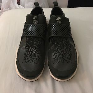 NIKE SOCK DART MID/SI STONE ISLAND