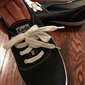 Black keds