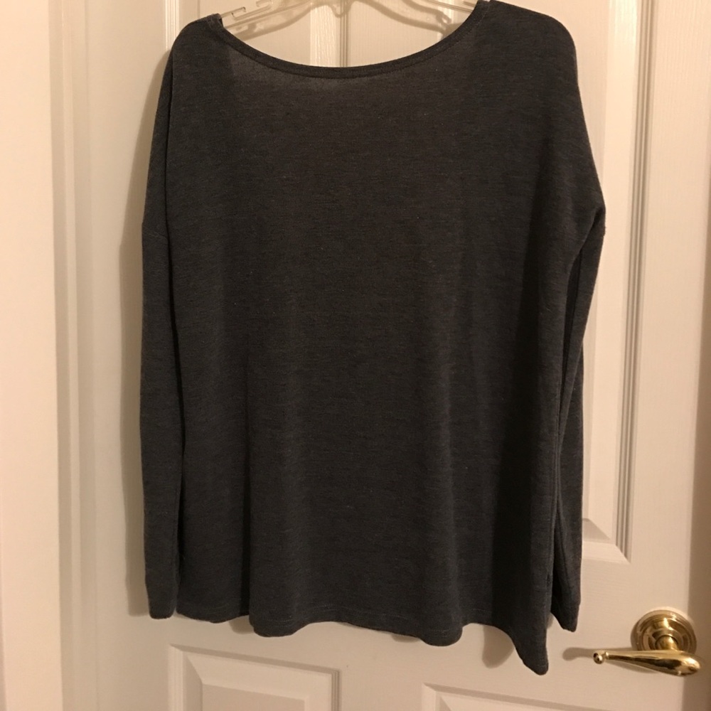 Gray backless light sweater