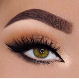 Meet your Posher, Yesenia