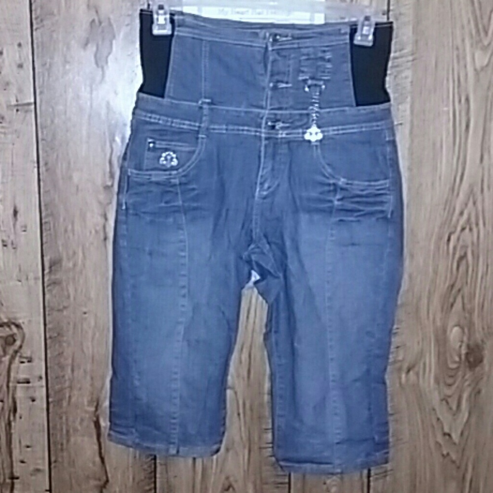 Deréon High Waist Blue Capri Jeans