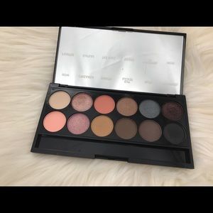 Sleek I-divine "oh so special" Eyeshadow Palette