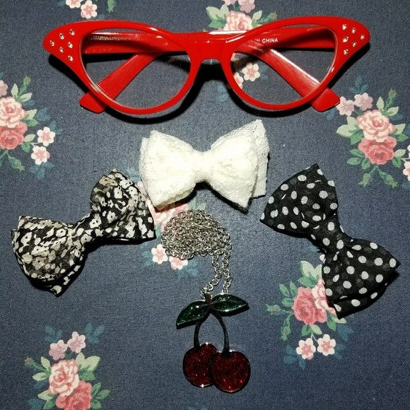 Hot Topic Accessories - Pin Up Girl Accessory Lot