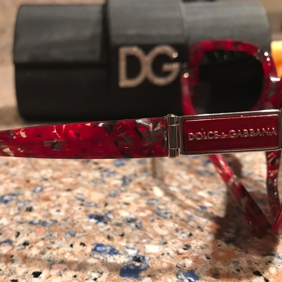 Dolce and Gabbana Sunglasses (DG 4104) - Picture 2 of 3