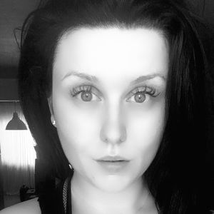 Meet your Posher, Angelique