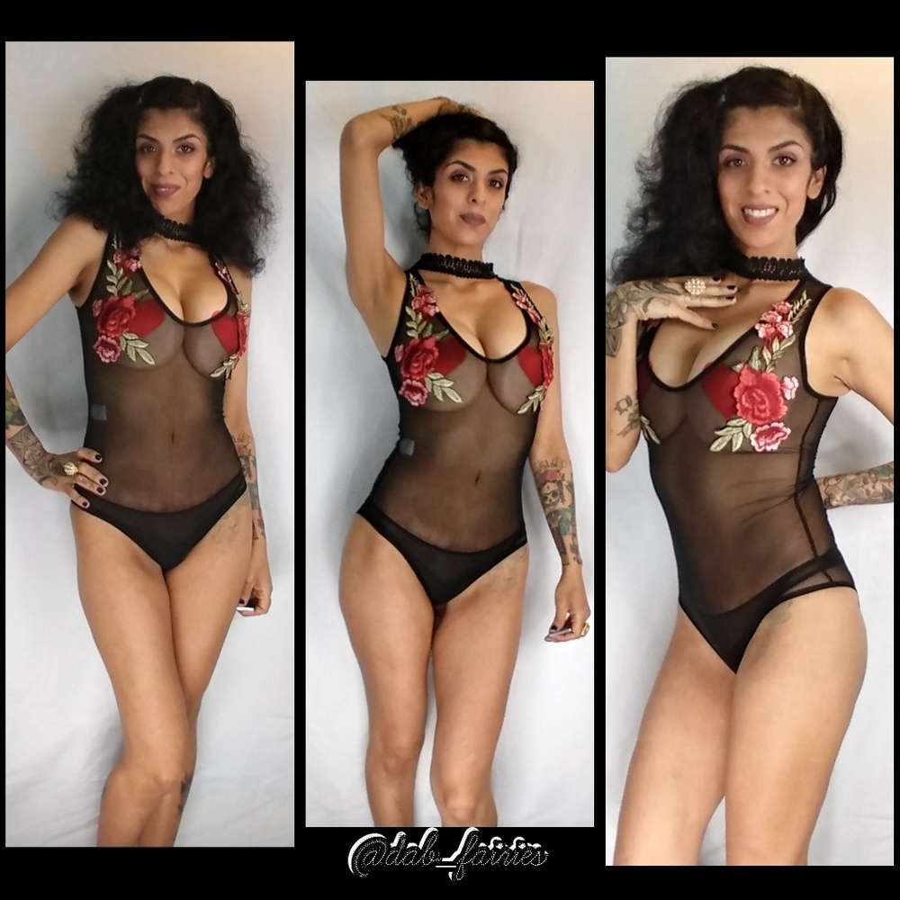 💄PRICE FIRM💄NWT sheer body suit w/choker💋 - Picture 2 of 4