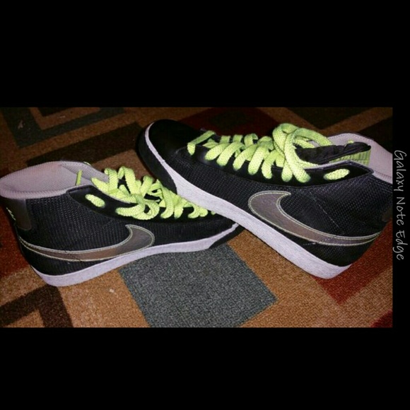 Nike HighTops - Picture 1 of 3