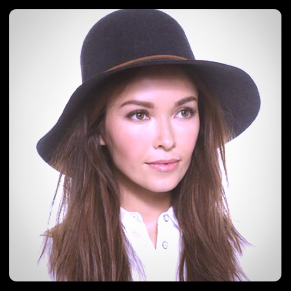 😍 NWT Rag & Bone Dunaway Hat