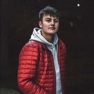 Meet your Posher, Jerrod