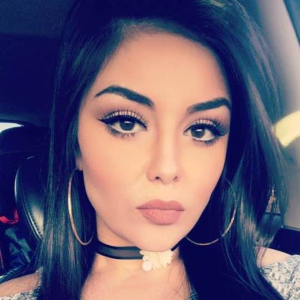 Meet your Posher, Izaileana