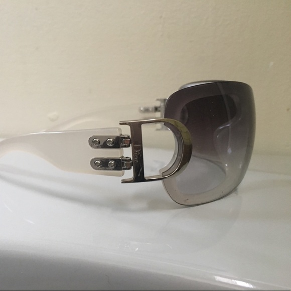 Sunglasses - Picture 2 of 3