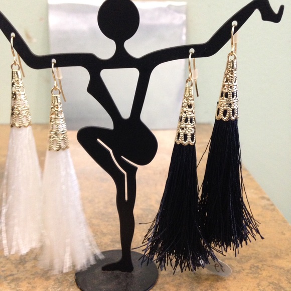 Accessories - ‼️SOLD ‼️Set of tassel earrings